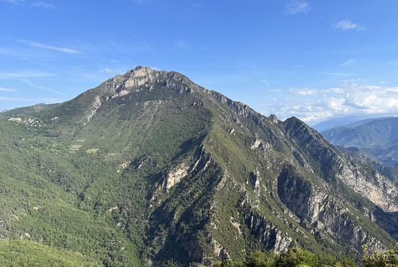 Vue sur le Mont Vial - Image en taille réelle, .JPG 8,61Mo fenêtre modale