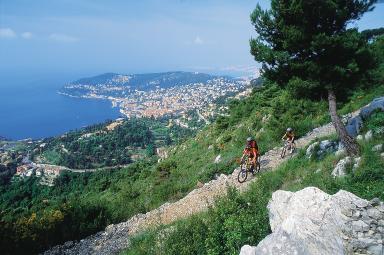 Un grand choix de destinations - Agrandir l'image, fenêtre modale