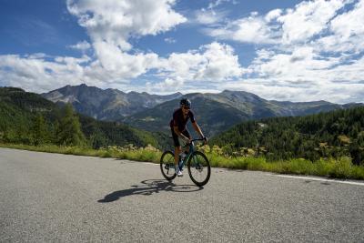 Cols Connectés 06 - Col des Champs 2025 - Agrandir l'image 51 sur 133, fenêtre modale