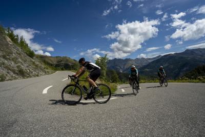 Cols Connectés 06 - Col des Champs 2025 - Agrandir l'image 85 sur 133, fenêtre modale