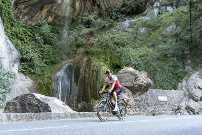 Cols Connectés 06 - Col de Gréolières 1400 2024 - Agrandir l'image 54 sur 100, fenêtre modale