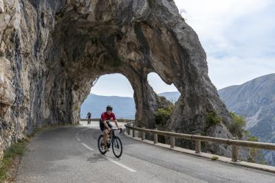 Cols Connectés 06 - Col de Gréolières 1400 2024 - Agrandir l'image 83 sur 100, fenêtre modale