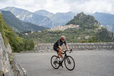 Cols Connectés 06 - Col de la Madone 2025 - Agrandir l'image 115 sur 136, fenêtre modale