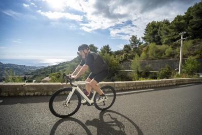 Cols Connectés 06 - Col de la Madone 2025 - Agrandir l'image 49 sur 136, fenêtre modale