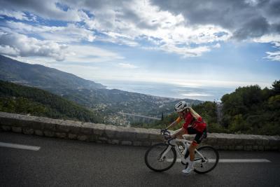Cols Connectés 06 - Col de la Madone 2025 - Agrandir l'image 76 sur 136, fenêtre modale