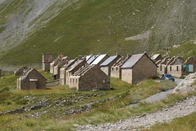 Camp des Fourches - Saint-Dalmas-le-Selvage 3 - Agrandir l'image 3 sur 5, fenêtre modale