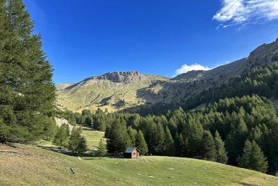 cabane de la boucharde - Agrandir l'image 7 sur 10, fenêtre modale