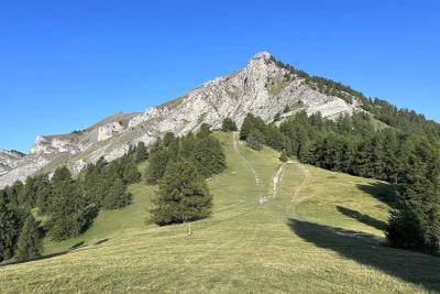 le pilier de la Bercha et sa croix - Agrandir l'image 2 sur 10, fenêtre modale