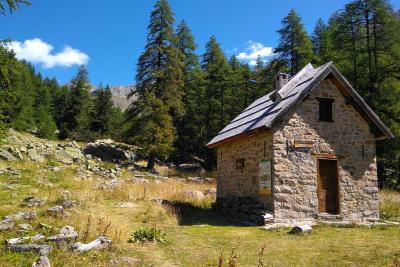 cabane de sanguiniere - Agrandir l'image 8 sur 10, fenêtre modale