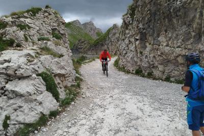 Route du sel - Agrandir l'image 3 sur 7, fenêtre modale