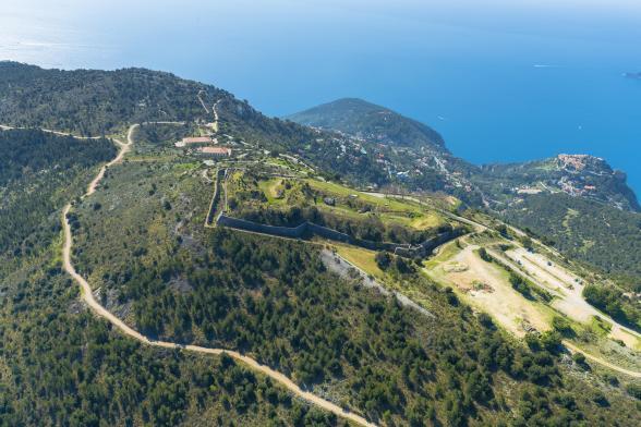 Eze fort de la Revere 2 - Agrandir l'image, fenêtre modale