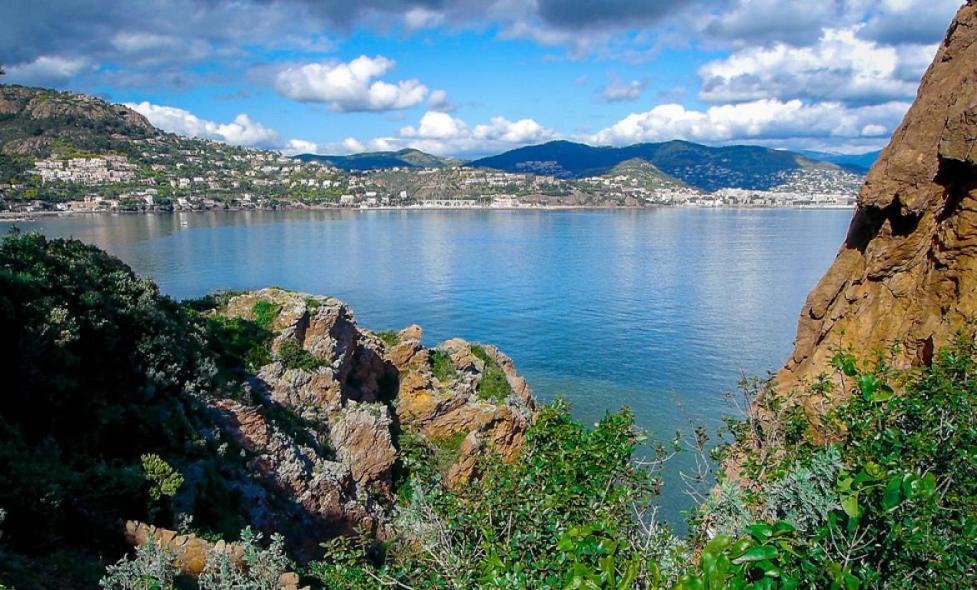 Parc maritime départemental - Estérel Théoule - Agrandir l'image, fenêtre modale